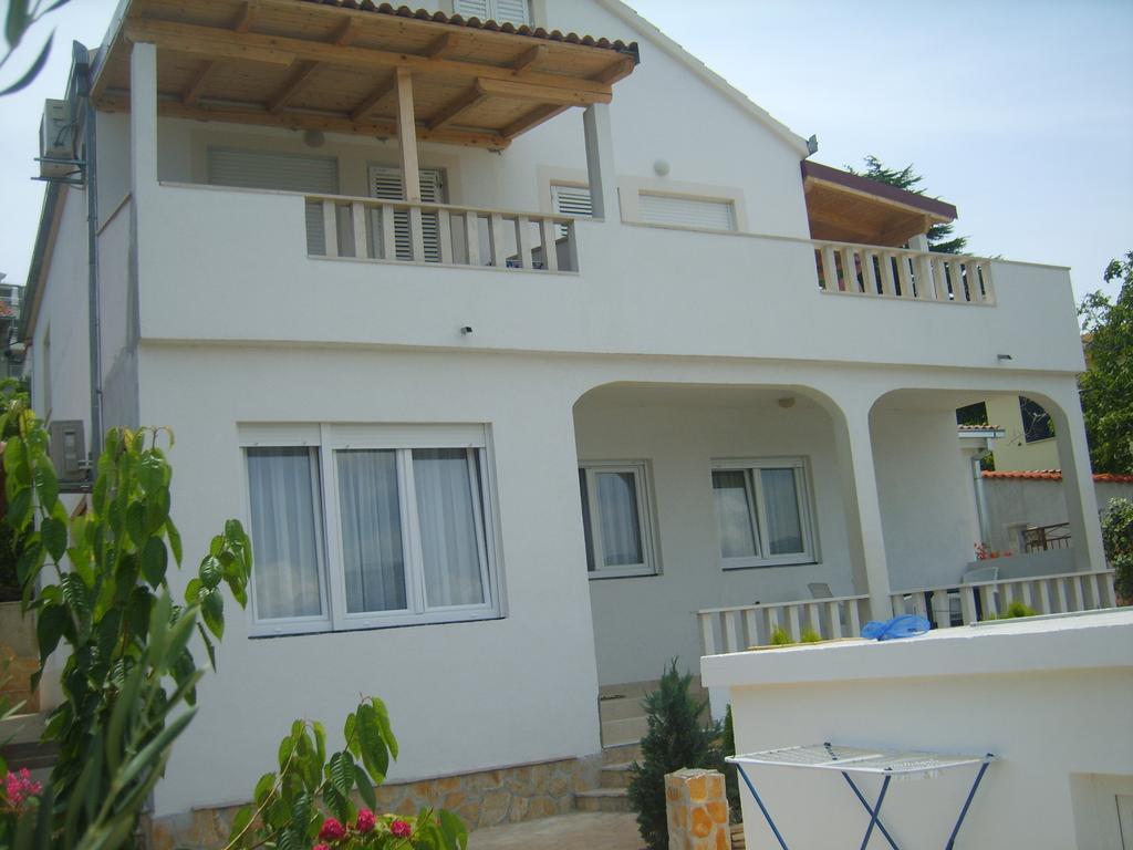 Apartments Iva Alla Трогир Экстерьер фото